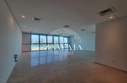Apartment - 2 Bedrooms - 4 Bathrooms for rent in Legtaifiya Lagoon - West Bay - Doha
