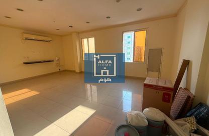 Apartment - 3 - 3 for rent in Ramada Commercial Building - Al Rawabi Street - Al Muntazah - Doha