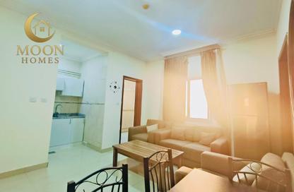 Apartment - 1 - 1 for rent in Umm Ghwailina Comm - Umm Ghuwalina - Umm Ghuwailina - Doha