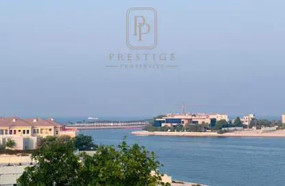Apartment - 3 Bedrooms - 4 Bathrooms for rent in Qanat Quartier - The Pearl Island - Doha