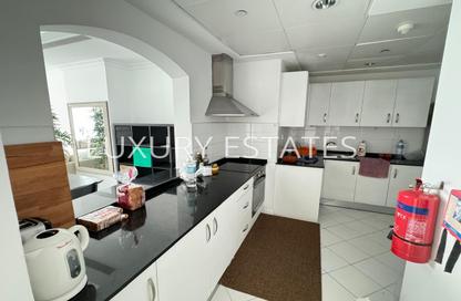 Apartment - 1 Bedroom - 2 Bathrooms for rent in East Porto Drive - Porto Arabia - The Pearl Island - Doha Apartment - 1 Bedroom - 2 Bathrooms for rent in East Porto Drive - Porto Arabia - The Pearl Island - Doha