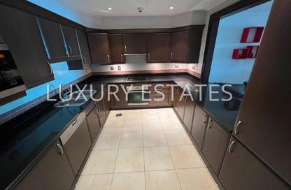 Apartment - 1 Bedroom - 2 Bathrooms for rent in Tower 31 - Porto Arabia - The Pearl Island - Doha