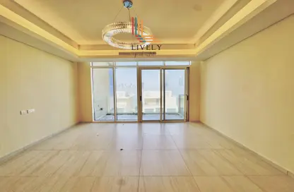 شقة - غرفة نوم - 2 حمامات للايجار في كريستال ريزيدنس - جزيرة جيوان - جزيرة اللؤلؤة - الدوحة