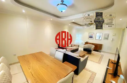 Apartment - 2 Bedrooms - 3 Bathrooms for rent in Al Sadd Road - Al Sadd - Doha