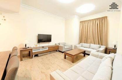 Apartment - 2 - 2 for rent in Umm Ghwailina Comm - Umm Ghuwalina - Umm Ghuwailina - Doha Apartment - 2 - 2 for rent in Umm Ghwailina Comm - Umm Ghuwalina - Umm Ghuwailina - Doha