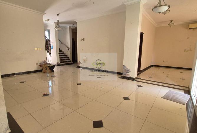 60112933 - Property Image 2