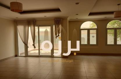 Villa - 5 Bedrooms - 6 Bathrooms for rent in West Bay Lagoon - Doha