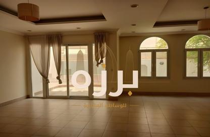 Villa - 5 Bedrooms - 6 Bathrooms for rent in West Bay Lagoon - Doha Villa - 5 Bedrooms - 6 Bathrooms for rent in West Bay Lagoon - Doha