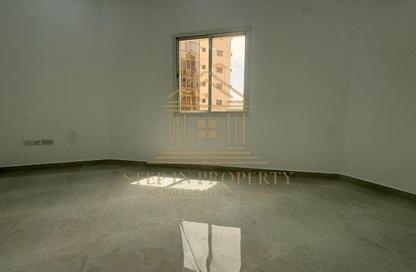 Apartment - 2 Bedrooms - 2 Bathrooms for rent in Al Mansoura - Al Mansoura - Doha
