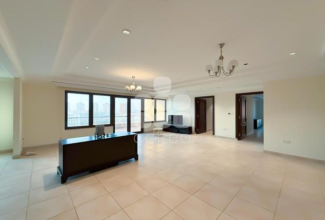 1028721 - Property Image 3