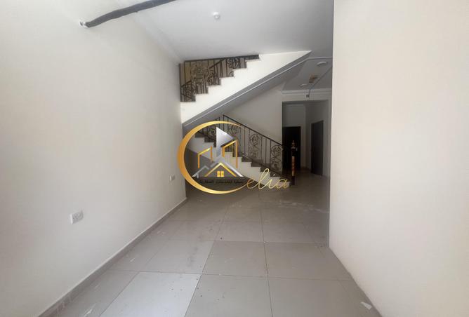 54589952 - Property Image 2