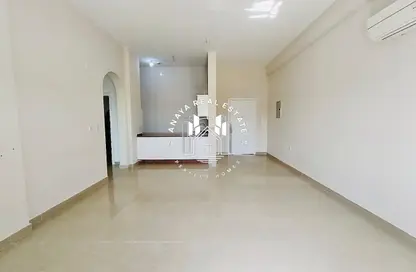 Apartment - 1 Bedroom - 1 Bathroom for rent in Salaja Street - Doha Al Jadeed - Doha Apartment - 1 Bedroom - 1 Bathroom for rent in Salaja Street - Doha Al Jadeed - Doha