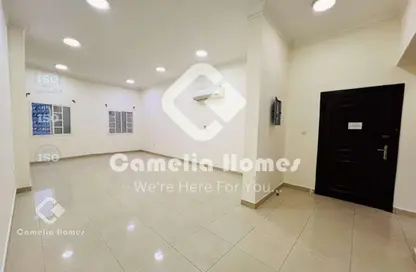 Apartment - 2 Bedrooms - 2 Bathrooms for rent in Al Sadd - Al Sadd - Doha