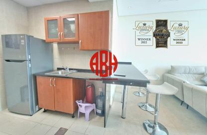 Apartment - 2 Bedrooms - 2 Bathrooms for rent in West Bay Tower - West Bay - West Bay - Doha