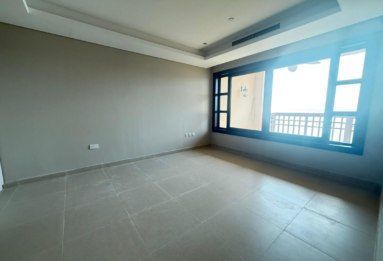 2BHK Luxury Townhouse Sea View Brand New Interior thumbnail 10