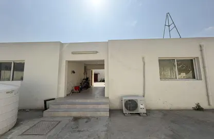 Apartment - Studio - 1 Bathroom for rent in Ain Khaled - Doha