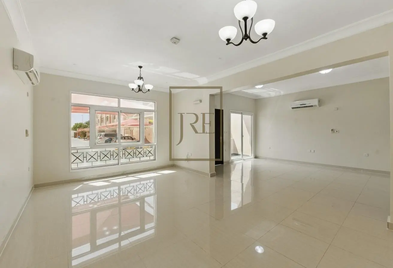 60445936 - Property Main Image