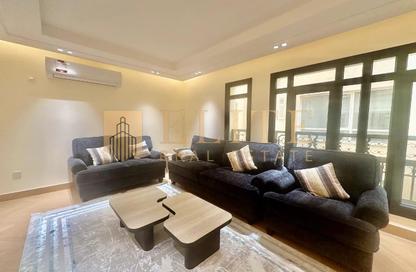 Apartment - 2 Bedrooms - 2 Bathrooms for rent in Al Nasr Street - Al Nasr - Doha