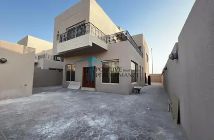 فيلا - 6 غرف نوم - 5 حمامات للايجار في 871 شارع - جنوب الدحيل - الدحيل - الدوحة