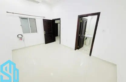 Apartment - 1 Bathroom for rent in Bu Hamour Street - Abu Hamour - Doha Apartment - 1 Bathroom for rent in Bu Hamour Street - Abu Hamour - Doha