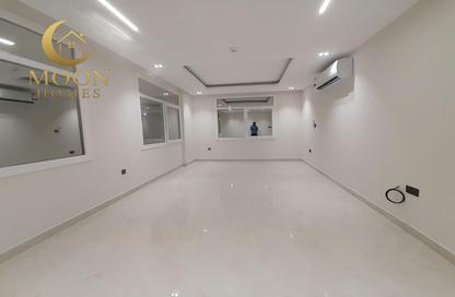Apartment - 2 Bedrooms - 3 Bathrooms for rent in Al Mansoura - Al Mansoura - Doha Apartment - 2 Bedrooms - 3 Bathrooms for rent in Al Mansoura - Al Mansoura - Doha