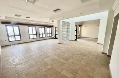 مجمع سكني - 4 غرف نوم - 5 حمامات للايجار في بن عمران - فريج بن عمران - الدوحة