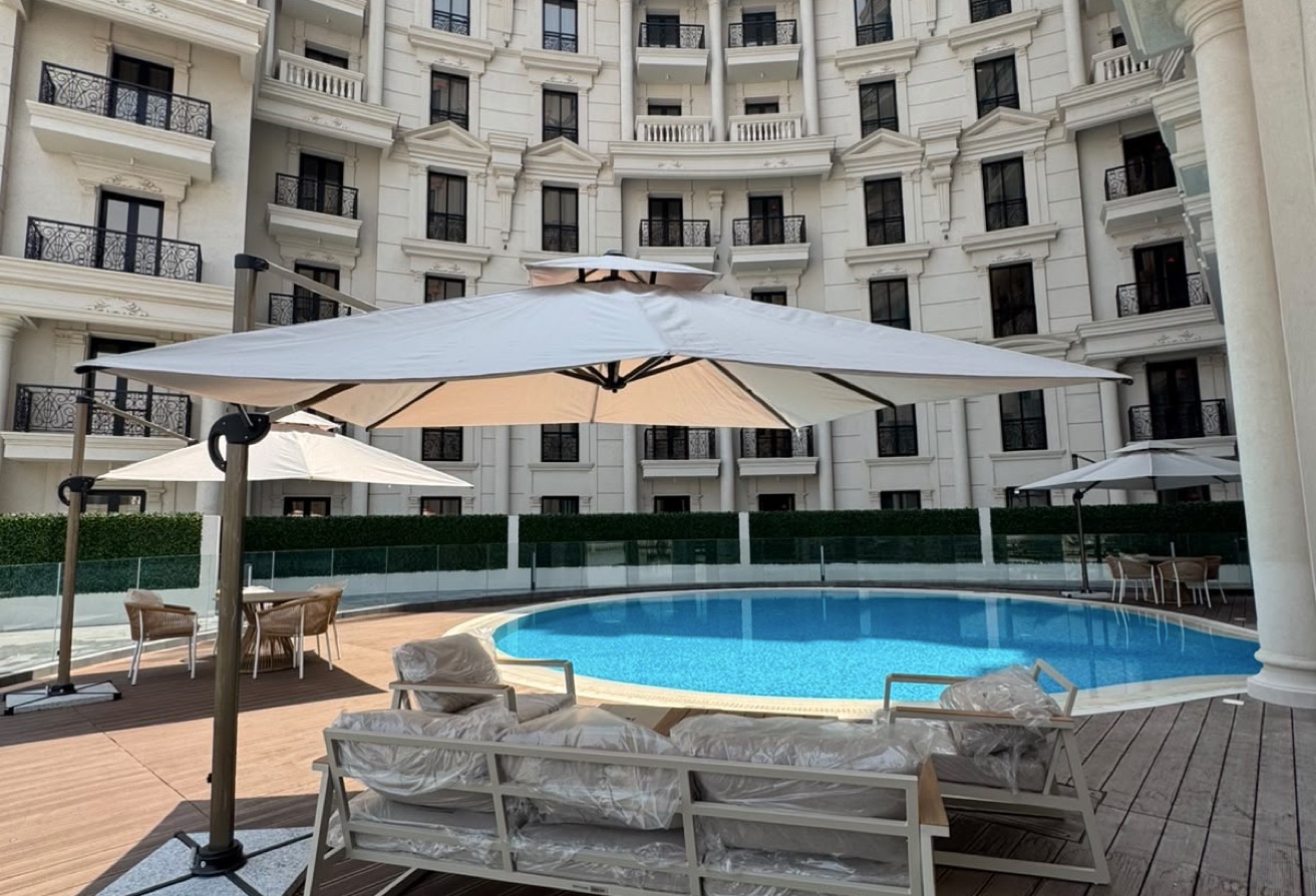BRAND NEW 2 BEDROOM APARTMENT INFRONT OF VENDOM thumbnail 7