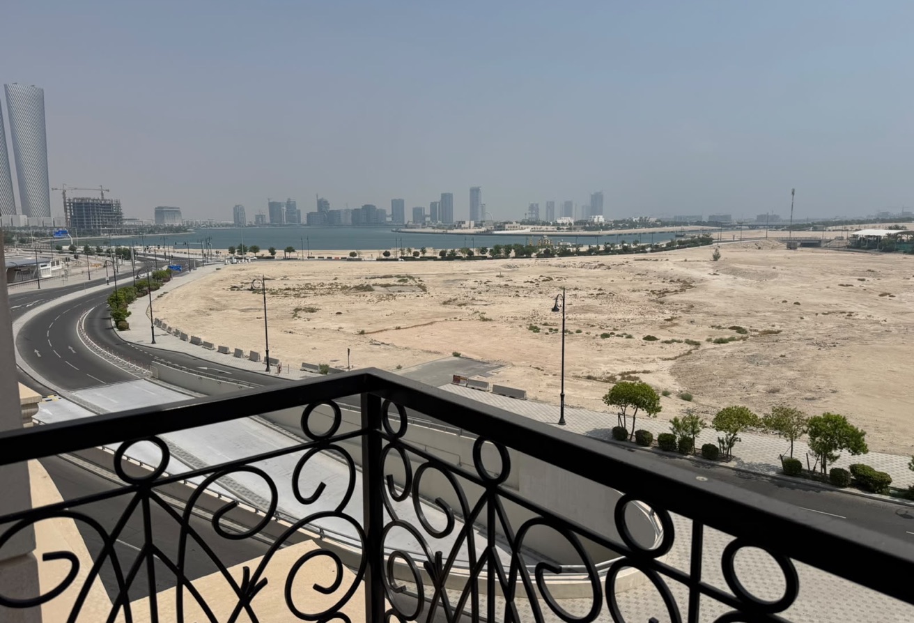 BRAND NEW 2 BEDROOM APARTMENT INFRONT OF VENDOM thumbnail 8