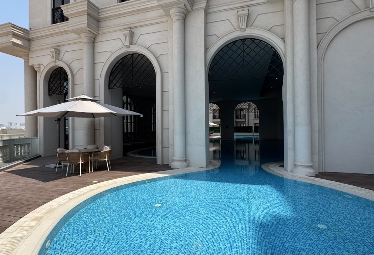 BRAND NEW 2 BEDROOM APARTMENT INFRONT OF VENDOM thumbnail 4