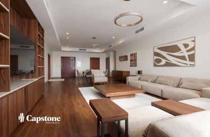 Apartment - 2 Bedrooms - 3 Bathrooms for rent in East Porto Drive - Porto Arabia - The Pearl Island - Doha