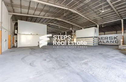 Warehouse - Studio - 1 Bathroom for rent in Industrial Area 4 - Industrial Area - Industrial Area - Doha