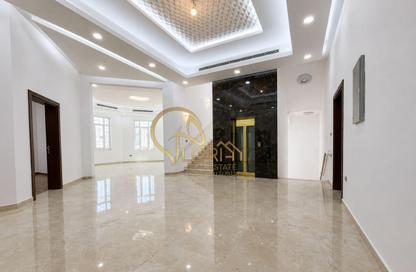 Apartment - 7+ Bedrooms - 7+ Bathrooms for sale in Izghawa - Izghawa - Doha Apartment - 7+ Bedrooms - 7+ Bathrooms for sale in Izghawa - Izghawa - Doha