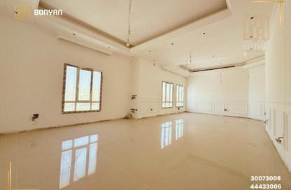 Villa - 7+ Bedrooms - 7+ Bathrooms for rent in Al Dafna - Al Dafna - Doha