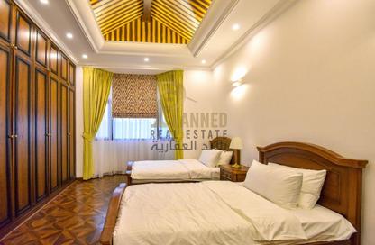 Villa - 5 - 5 for rent in Street 871 - Al Duhail South - Al Duhail - Doha