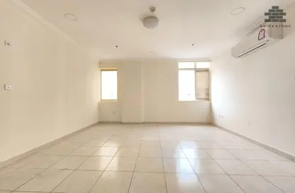 Apartment - 3 Bedrooms - 3 Bathrooms for rent in Al Nasr Street - Al Nasr - Doha Apartment - 3 Bedrooms - 3 Bathrooms for rent in Al Nasr Street - Al Nasr - Doha