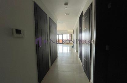 Apartment - 3 Bedrooms - 5 Bathrooms for rent in Tower 12 - Porto Arabia - The Pearl Island - Doha