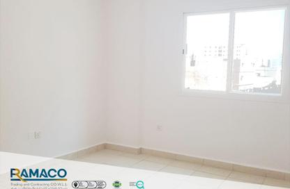 Apartment - 2 Bedrooms - 2 Bathrooms for rent in Al Sadd Road - Al Sadd - Doha