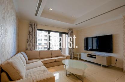 Apartment - 1 Bedroom - 2 Bathrooms for rent in West Porto Drive - Porto Arabia - The Pearl Island - Doha Apartment - 1 Bedroom - 2 Bathrooms for rent in West Porto Drive - Porto Arabia - The Pearl Island - Doha