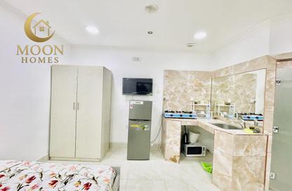 Apartment - Studio - 1 Bathroom for rent in Umm Ghuwailina 4 - Umm Ghuwailina - Doha Apartment - Studio - 1 Bathroom for rent in Umm Ghuwailina 4 - Umm Ghuwailina - Doha