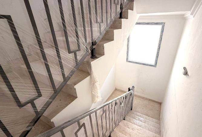 57782742 - Property Image 2