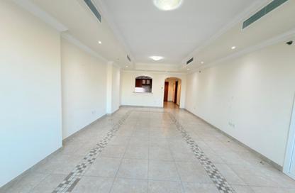 Apartment - 2 Bedrooms - 3 Bathrooms for sale in West Porto Drive - Porto Arabia - The Pearl Island - Doha