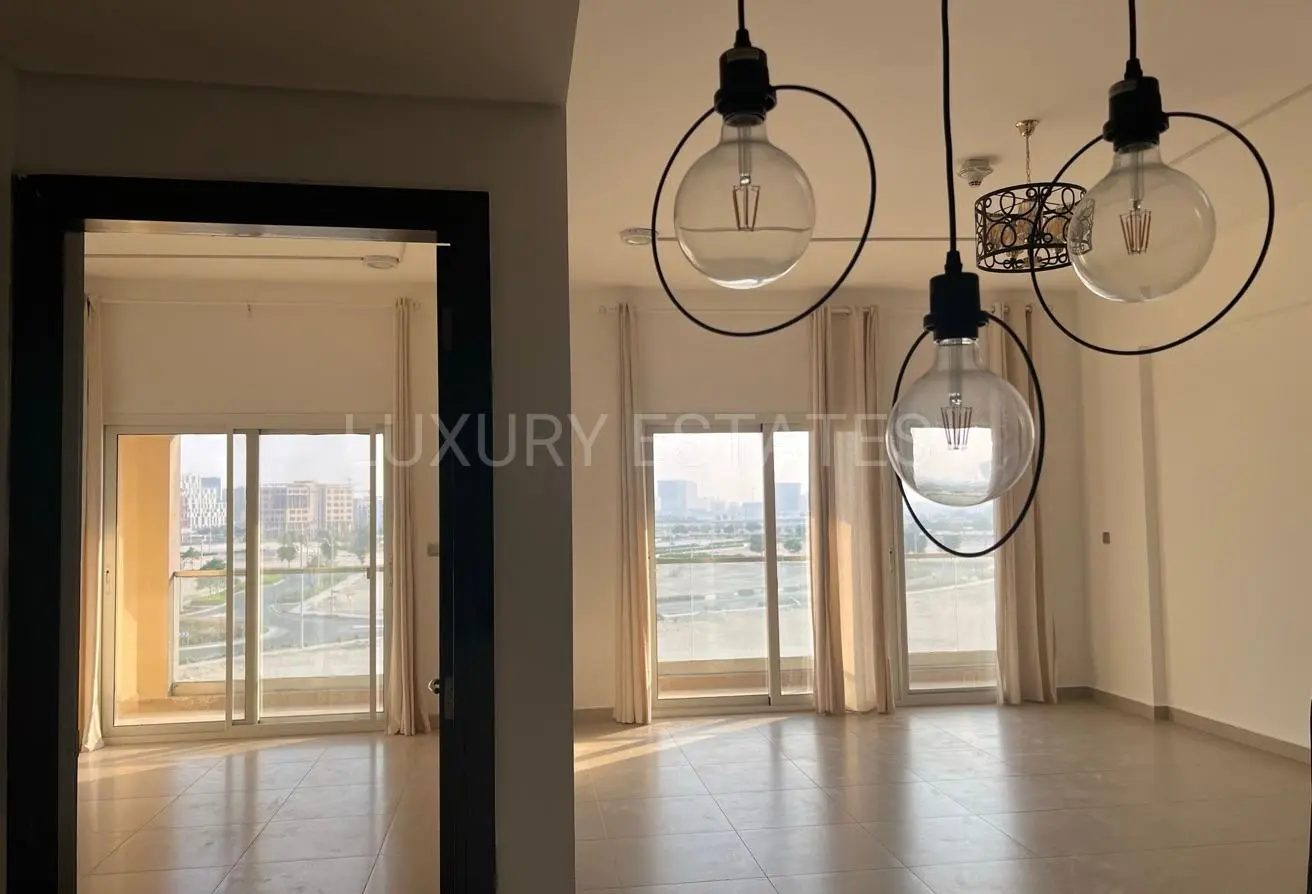 63477193 - Property Main Image