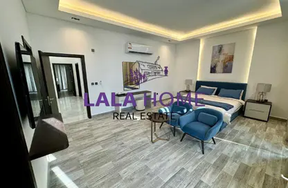 Villa - 5 Bedrooms - 6 Bathrooms for rent in Al Thumama - Al Thumama - Doha