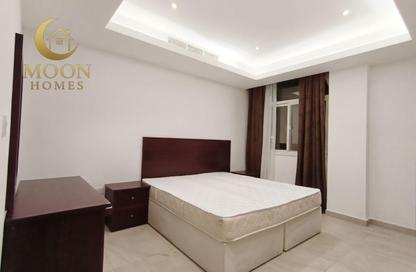 Apartment - 1 Bedroom - 1 Bathroom for rent in Umm Ghuwailina 4 - Umm Ghuwailina - Doha