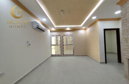 Apartment - 2 Bedrooms - 2 Bathrooms for rent in Umm Ghuwailina 4 - Umm Ghuwailina - Doha Apartment - 2 Bedrooms - 2 Bathrooms for rent in Umm Ghuwailina 4 - Umm Ghuwailina - Doha