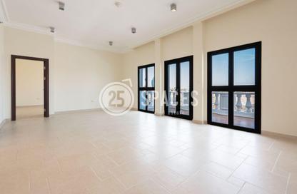 Apartment - 2 Bedrooms - 3 Bathrooms for rent in Carnaval - Qanat Quartier - The Pearl Island - Doha