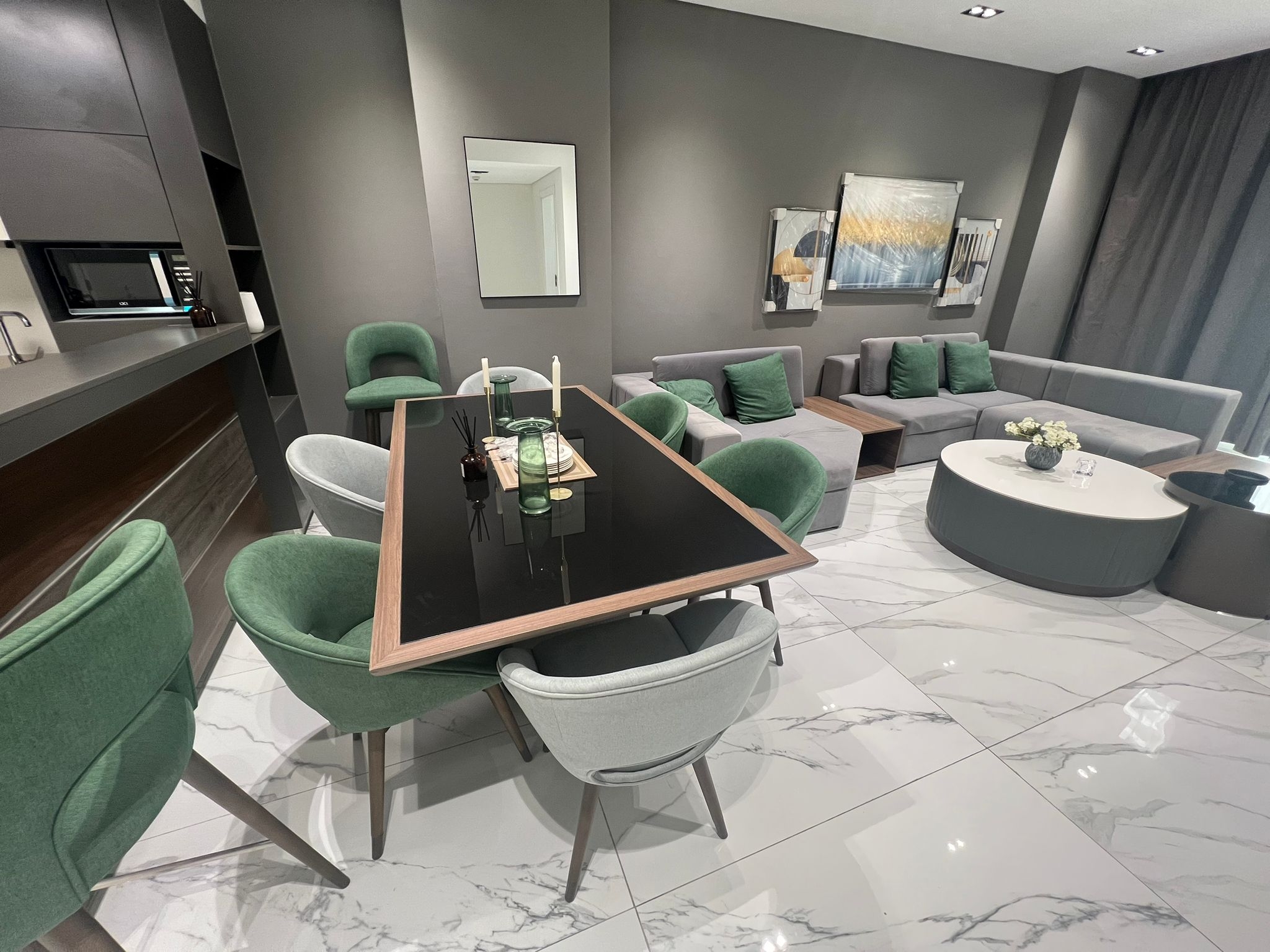 Modern Brand New 1-Bedroom Apartment | Fully Furni thumbnail 2