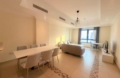 Apartment - 1 Bedroom - 2 Bathrooms for rent in Porto Arabia - The Pearl Island - Doha Apartment - 1 Bedroom - 2 Bathrooms for rent in Porto Arabia - The Pearl Island - Doha