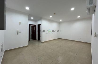 Apartment - 2 Bedrooms - 2 Bathrooms for rent in Al Sadd Road - Al Sadd - Doha