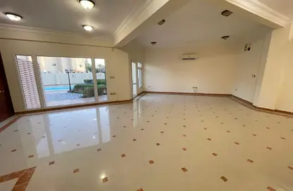 Villa - 3 Bedrooms - 2 Bathrooms for rent in West Bay Lagoon Street - West Bay Lagoon - Doha
